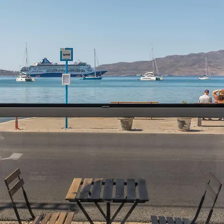 Akti Waterfront Modern Lofts - Pelagos Adamantas (Milos)